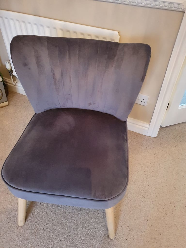 wooding chair